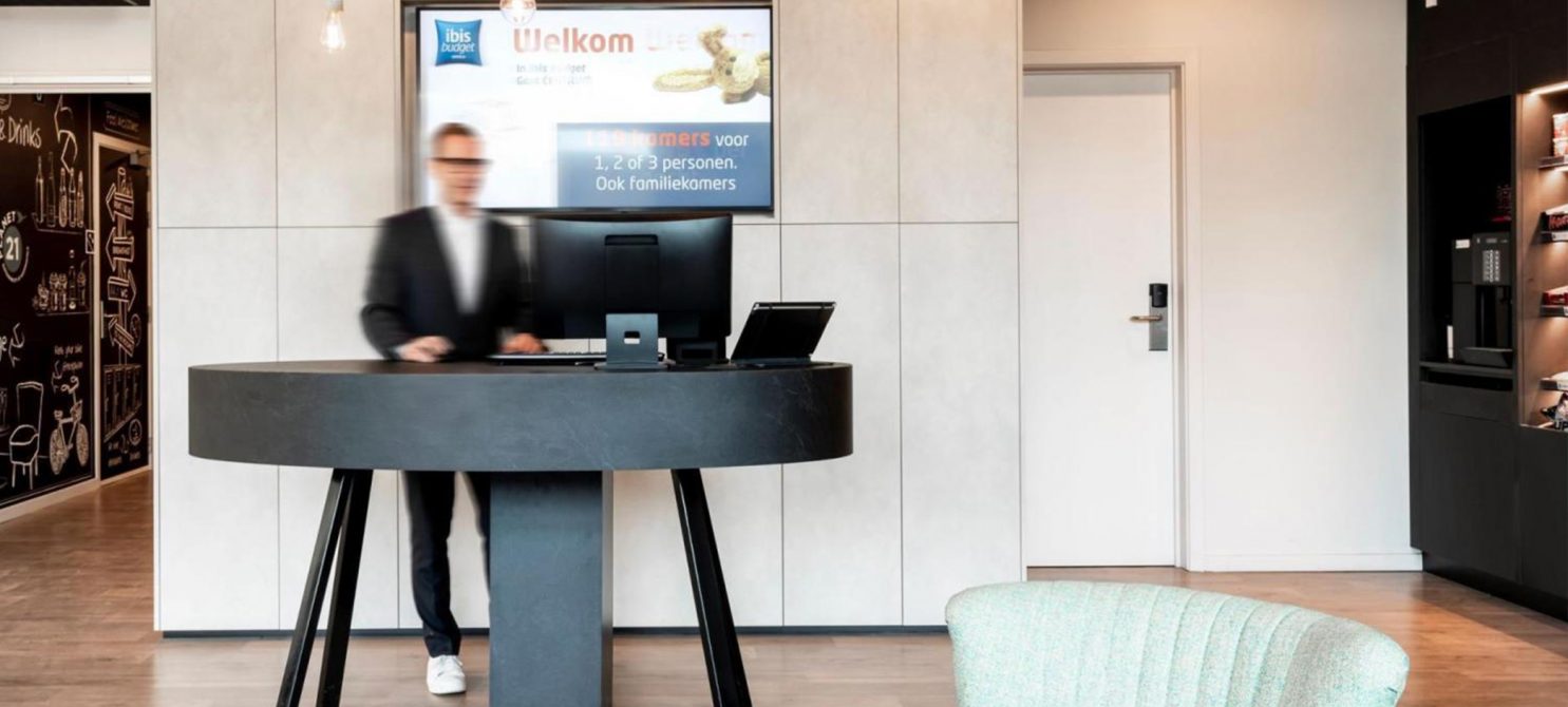 Ibis gent receptie digitaal scherm receptie