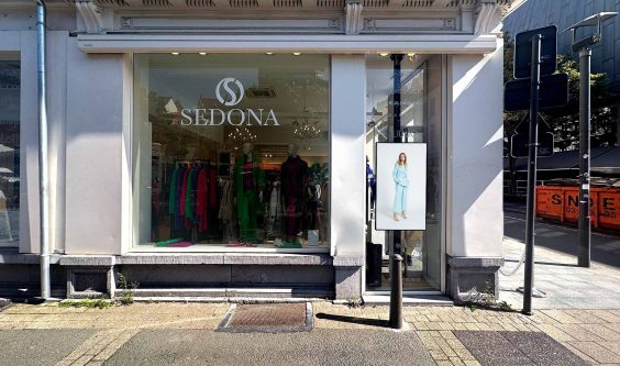 High ROI digital signage in retail store Sedona