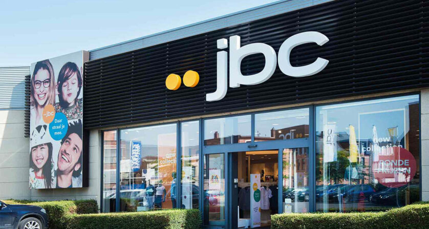 La chaîne de magasins de vêtements JBC mise sur l’affichage dynamique et l’interactivité